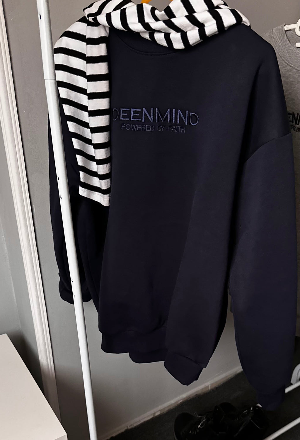 Crewneck sweater