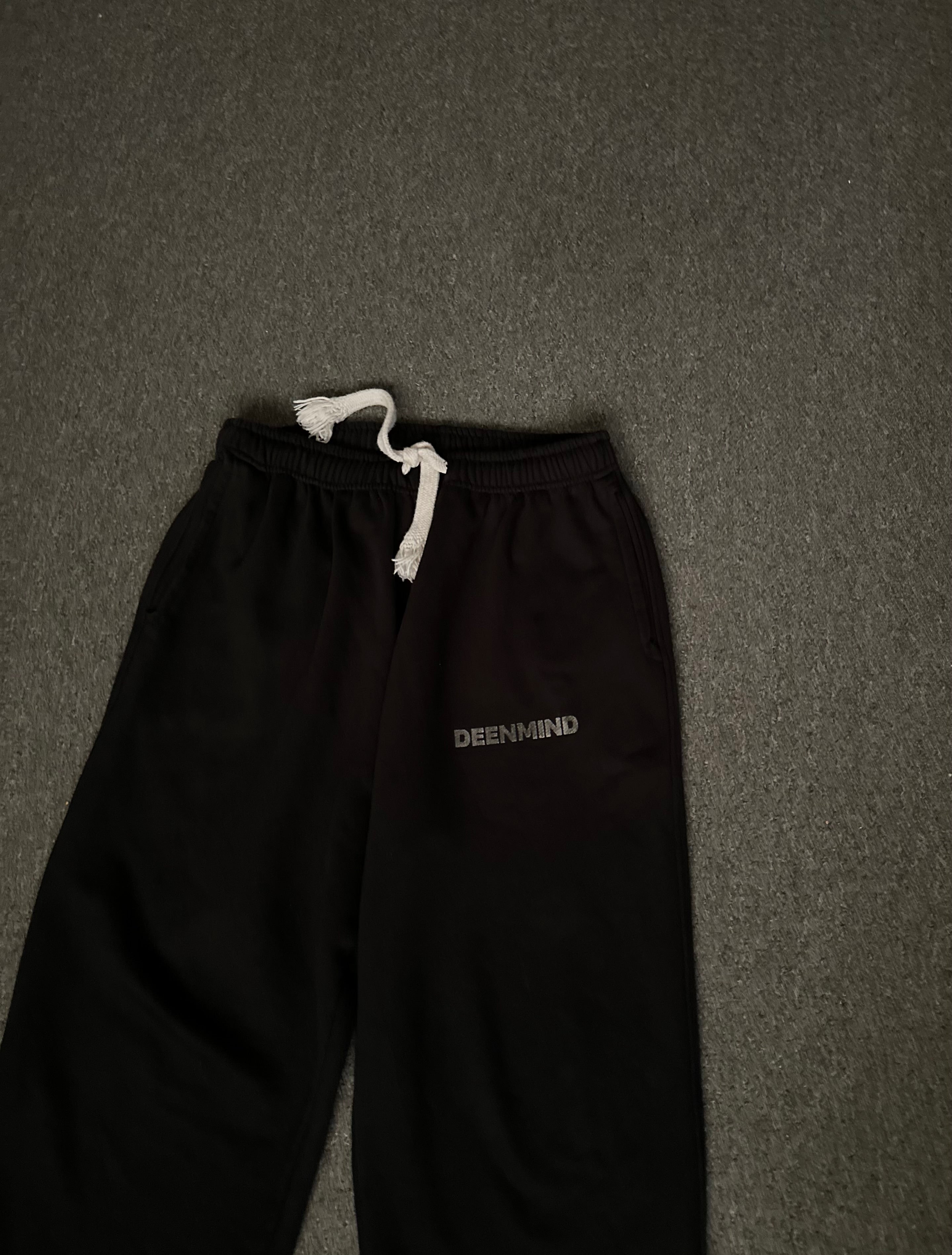 Wide cropped pants
